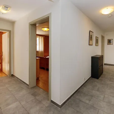 Daire Shangri La By Interhome *